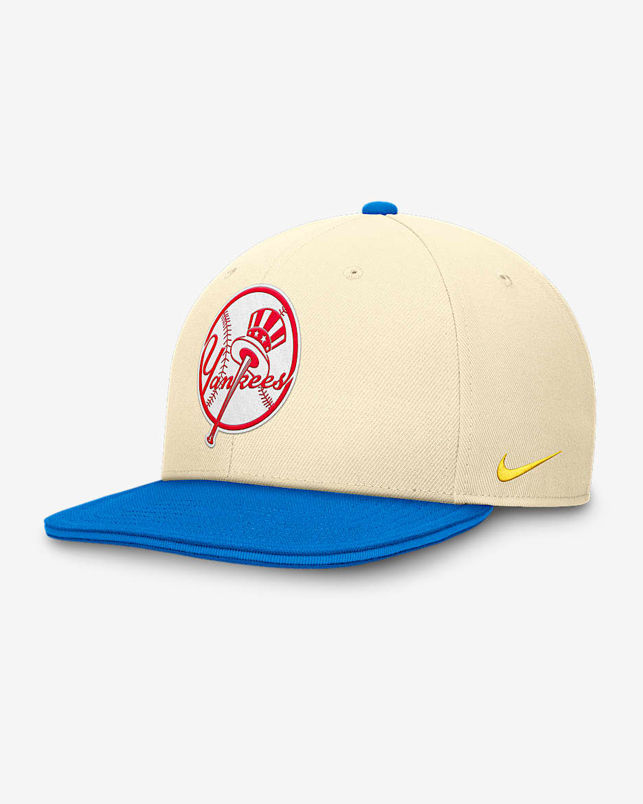 New York Yankees Photo Pro Men s Nike Dri FIT MLB Adjustable Hat. Nike